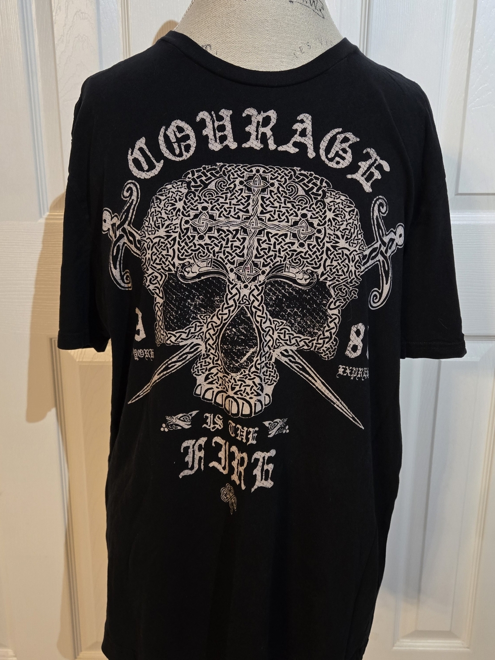 Express XL Black Celtic Skull Graphic Tee Y2K Gothic Rock Style